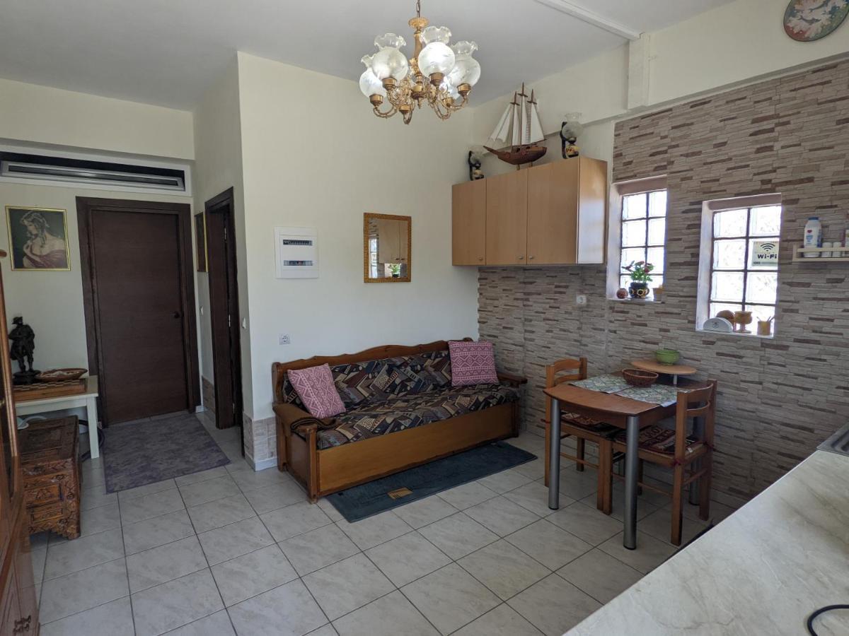 Modern 1-Bedroom With Bbq & Roof Garden Near Beach Stalos Exterior photo
